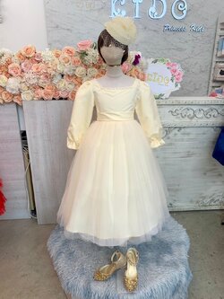 ชุดราตรีเด็ก(ร้านอยู่รัชดา ลองได้ถ่ายรูปจากของจริง)W19073สีครีม แขนยาว กระโปรงยาว เรียบหรู