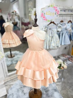 ชุดราตรีเด็ก(หน้าร้านอยู่รัชดา ลองได้ถ่ายรูปจากชุดจริง)W18700 สีโอรส แขนระบาย กระโปรงสั้น