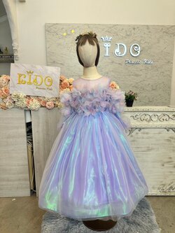 ชุดราตรีเด็ก(หน้าร้านอยู่รัชดา ลองได้ถ่ายรูปจากชุดจริง)W18929 สีม่วง กระโปรงสั้น แขนตุ๊กตา ผ้าเงาแวววาว