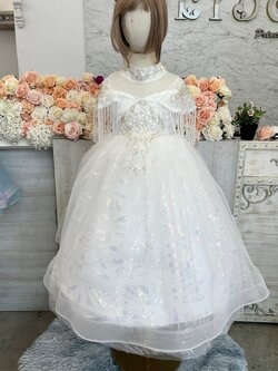 ชุดราตรีเด็ก(หน้าร้านอยู่รัชดา ลองได้ถ่ายรูปจากชุดจริง)W18880 สีขาว คอติด เพชรห้อยระย้า กระโปรงยาว น่ารัก เรียบหรู