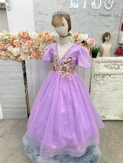 ชุดราตรีเด็ก(หน้าร้านอยู่รัชดา ลองได้ถ่ายรูปเองจากชุดจริง)W19117 สีม่วง กระโปรงยาว คอวี ติดมุกประดับ สวยหรู