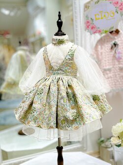 ชุดเจ้าหญิง(หน้าร้านอยู่รัชดา ลองได้ถ่ายรูปจากชุดจริง)W18331สีเขียวทอง แขนยาวซีทรู สวยหวานงานหรู กระโปรงสั้น