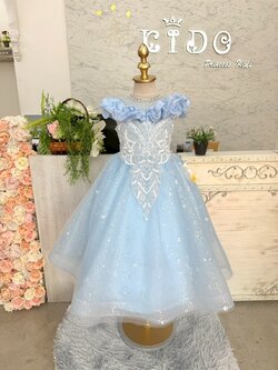 ชุดราตรีเด็ก(หน้าร้านอยู่รัชดา ลองได้ถ่ายรูปเองจากชุดจริง)W19241 สีฟ้า กระโปรงยาว แขนสั้น คอวี จีบรอบ สวยหรูมากค่ะ