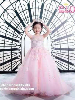 ชุดราตรีเด็กสีชมพู *มีหน้าร้านอยู่รัชดา ลองได้ เปลี่ยนได้ ถ่ายรูปเองจากสินค้าจริง*ชุดออกงานเด็กกระโปรงยาวตกแต่งลูกไม้