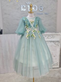 ชุดราตรีเด็ก(หน้าร้านอยู่รัชดา ลองได้ถ่ายรูปจากชุดจริง)W18678 สีเขียว แขนตุ๊กตาสามส่วน กระโปรงยาว