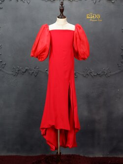 ชุดออกงานเด็ก(หน้าร้านอยู่รัชดา ลองได้ถ่ายรูปจากชุดจริง)W18087 สีแดง ทรงหางปลา หน้ายาวเสมอพื้นหลังยาวลากพื้น ด้านหน้าผ่าข้างสะดวกเวลาเดิน เปิดไหล่มีแขนพอง เรียบหรู หน้าสั้นหลังยาว