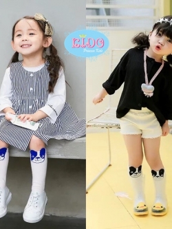 ถุงเท้าเด็ก(มีหน้าร้านอยู่รัชดา)MC575 ถุงเท้าสีขาวยาวใกล้เข่า ขอบถุงเท้าเป็นรูปหน้าหมาสีน้ำเงิน