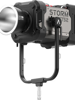 Aputure STORM XT52 5,200W tunable white high intensity point source lamp | Dual Flight Case