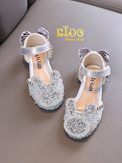 รองเท้าออกงานเด็ก(หน้าร้านอยู่รัชดาลองได้)H136สีเงิน หน้ากระต่าย