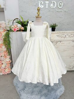 ชุดราตรีเด็ก ชุดเจ้าหญิง (*หน้าร้านอยู่รัชดา*)W19226 สีขาว กระโปรงยาว ไหล่ติดโบว์ คุณหนูสุดสุด