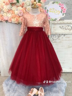 ชุดราตรีเด็ก(หน้าร้านอยู่รัชดา ลองได้ถ่ายรูปจากชุดจริง)W19100 สีแดง แขนสามส่วน เรียบแต่สวยหรูสุดๆ