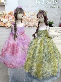 Sชุดราตรีเด็ก(หน้าร้านอยู่รัชดา ลองได้ถ่ายรูปเองจากชุดจริง)W19110 สีเขียว ม่วง กระโปรงยาว ไหล่เบี่ยง ติดดอกไม้ทั้งชุด