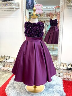 ชุดเดรสเด็ก(หน้าร้านอยู่รัชดา ลองได้ถ่ายรูปจากชุดจริง)W18450 สีม่วง กระโปรงยาว แขนสั้น ดูแพงมากค่ะ