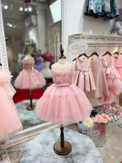 ชุดราตรีเด็ก(หน้าร้านอยู่รัชดา ลองได้ถ่ายรูปจากชุดจริง)W18441 สีชมพู อกซีทรู เอวโบว์ กระโปรงสั้นฟู เรียบหรูมากค่ะ