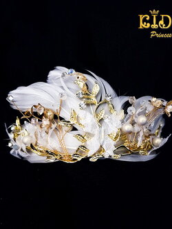 มงกุฎเด็ก(หน้าร้านอยู่รัชดา)KF091 คาดผมทอง ประดับด้วยขนนก เพชร และไข่มุก สวยงามมาก