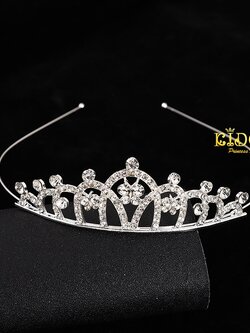 คาดผมเพชร(หน้าร้านอยู่รัชดา)KF700 สีเงิน มงกุฏเพชร ประดับผม