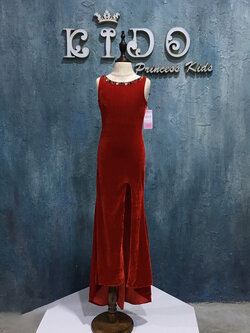 เช่าชุดเด็ก*มีหน้าร้านอยู่รัชดา ลองได้ เปลี่ยนได้ ถ่ายรูปเองจากสินค้าจริง*W18088 ชุดราตรีเด็กสีแดงเว้าหลัง หางปลา เรียบหรู