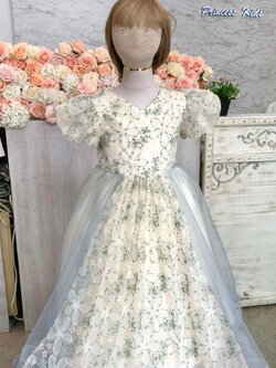 ชุดราตรีเด็ก(หน้าร้านอยู่รัชดา ลองได้ถ่ายรูปจากชุดจริง)W18951 สีขาว กระโปรงยาว ผ้าเรียบคลุมเอว