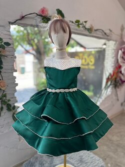 ชุดราตรีเด็ก(หน้าร้านอยู่รัชดา ลองได้ถ่ายรูปจากชุดจริง)W18895 สีเขียวคอล้อมเพชร กระโปรงสั้นน่ารักๆ