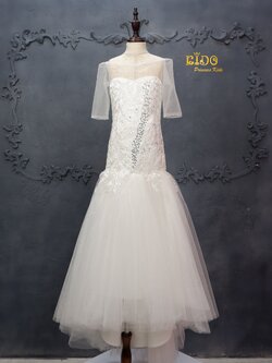 ชุดราตรีเด็ก(หน้าร้านอยู่รัชดา ลองได้ถ่ายรูปจากชุดจริง)W18230 สีขาว ทรงหางปลา มีแขน กระโปรงยาว ชุดประกวดเด็ก