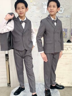 สูทเด็กผู้ชาย(หน้าร้านอยู่รัชดา ลองได้ถ่ายรูปจากชุดจริง)S142เซ็ตสูท5ชิ้นสีเทา เสื้อสูท กั๊ก เสื้อเชิ๊ต หูกระต่าย กางเกงขายาว