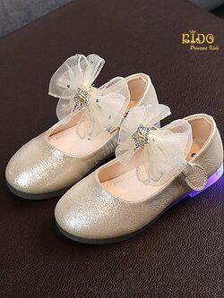 รองเท้าเด็ก(หน้าร้านอยู่รัชดา ลองได้)H108สีครีม หน้าโบว์ที่เท้า