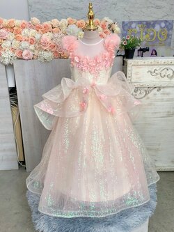 ชุดราตรีเด็ก(ร้านอยู่รัชดา ลองได้ถ่ายรูปจากชุดจริง)W19009 สีโอรส ผ้าจีบโอบไหล่ แขนตุ๊กตากระโปรงยาว