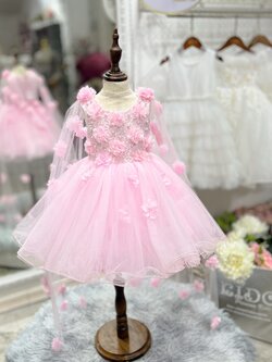 ชุดเด็กออกงาน(หน้าร้านอยู่รัชดา ลองได้ถ่ายรูปจากชุดจริง)T256สีชมพูตกแต่งด้วยผ้าคุมไหล่ซีทรูติดดอกไม้ กระโปรงสั้น