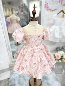 ชุดราตรีเด็ก(หน้าร้านอยู่รัชดา ลองได้ถ่ายรูปจากชุดจริง)W18666 สีโอรส ชุดพิมพ์ลายแขนตุ๊กตาพองๆ น่ารักค่ะ