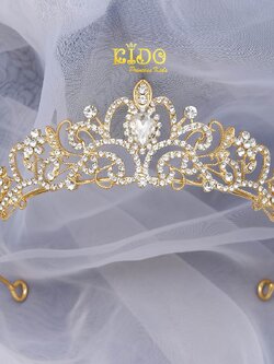 มงกุฎเด็ก(หน้าร้านอยู่รัชดา)KF684 สีทอง มงกุฎเจ้าหญิง ลายโค้งเพชรกลาง สวยหรู