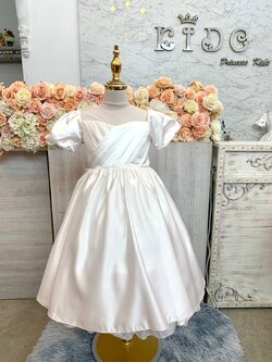 ชุดราตรีเด็ก*หน้าร้านอยู่รัชดา ลองได้ถ่ายรูปจากของจริง*W18774 สีขาว แขนตุ๊กตา จีบซ้อนด้านหน้า น่ารักสวยหรู