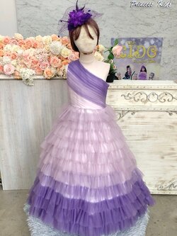 ชุดราตรีเด็ก(หน้าร้านอยู่รัชดา ลองได้ถ่ายรูปเองจากชุดจริง)W19015 สีม่วง กระโปรงหน้ายาวหลังยาว ฟูชั้นๆเล่นสี สวย อลังการมากค่ะ