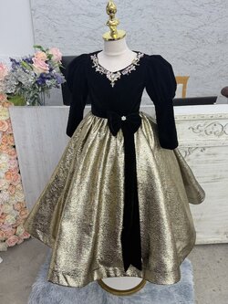 ชุดราตรีเด็ก(ร้านอยู่รัชดา ลองได้ถ่ายรูปจากของจริง)W19279 สีทองดำ แขนยาว กระโปรงยาว