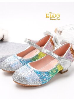 รองเท้าเด็ก *มีหน้าร้านอยู่รัชดา ลองได้ เปลี่ยนได้ *H101สีเงิน สายรุ้ง แนวเก๋ แต่งโบว์หลัง