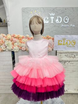 ชุดราตรีเด็ก(หน้าร้านอยู่รัชดา ลองได้ถ่ายรูปจากชุดจริง)W18927 สีชมพู กระโปรงสั้น แขนระบายประดับขนนก ฟูชั้นเล่นสี สวยค่ะ