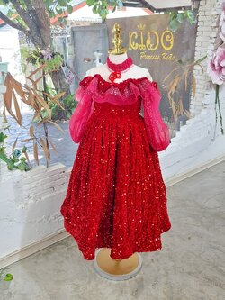 ชุดราตรีเด็ก(หน้าร้านอยู่รัชดา ลองได้ถ่ายรูปจากชุดจริง)W18549สีแดง แขนยาว กระโปรงยาว คอติดหรูหรา