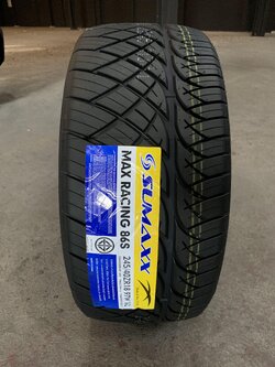 ยางใหม่ลายซิ่ง Sumaxx 245/40R18