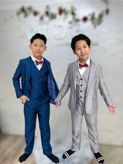 สูทเด็กผู้ชาย(หน้าร้านอยู่รัชดา ลองได้ถ่ายรูปจากชุดจริง)S149 เซ็ต5ชิ้น สีน้ำเงิน เทา สูท เสื้อเชิ๊ต กั๊ก หูกระต่าย กางเกงขายาว