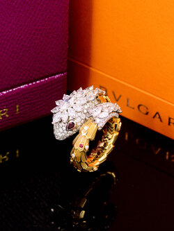 แหวน High Jewelry Bvlgari Serpenti Ring, Rubies, Diamonds ทองคำ18k ไซส์ (52-59#)XL (Used) +กล่องและการ์ดShopไทย2021