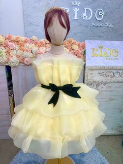 ชุดราตรีเด็ก(หน้าร้านอยู่รัชดา ลองได้ถ่ายรูปจากชุดจริง)W18925 สีครีม ประดับโบว์คาดเอว กระโปรงสั้น น่ารักลุคคุณหนู