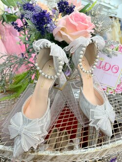 รองเท้าเด็ก(หน้าร้านอยู่รัชดา ลองได้)H191 สีเงิน เปิดข้าง โบว์หน้า สายคล้องมุก มีส้นสูง สวยหรู