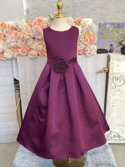 ชุดราตรีเด็ก(ร้านอยู่รัชดา ลองได้ถ่ายรูปจากชุดจริง)W19081 สีม่วง กระโปรงยาว