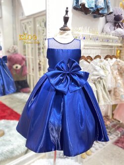 ชุดราตรีเด็ก(หน้าร้านอยู่รัชดา ลองได้ถ่ายรูปเองจากชุดจริง)B250สีน้ำเงิน เรียบๆแต่เอาอยู่ทุกงานค่า กระโปรงสั้น