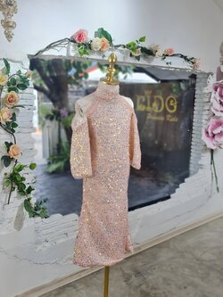 ชุดราตรีเด็ก(หน้าร้านอยู่รัชดา ลองได้ถ่ายรูปจากชุดจริง)W18601 สีโอรส กระโปรงยาวทรงหางปลา ร้อยสร้อยตรงแขน