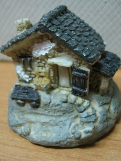 กระท่อมชนบทเรซิ่น