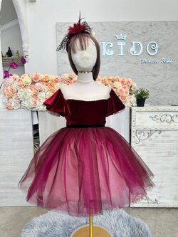 ชุดราตรีเด็ก(หน้าร้านอยู่รัชดา ลองได้ถ่ายรูปจากชุดจริง)W18948 สีแดง กระโปรงสั้น คอซีทรูระบายโอบไหล่