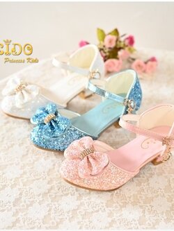 ssรองเท้าเด็กออกงาน(หน้าร้านอยู่รัชดา ลองได้)H093สีขาว สีชมพู ด้านหน้าติดโบว์เพชรระยิบระยับ ห้อยดาวตรงสายรัดรองเท้า เปิดข้าง เก๋ๆ