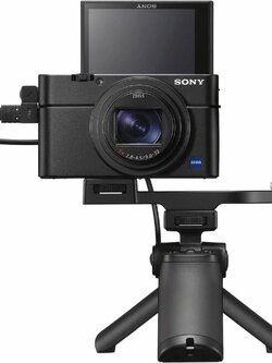 กล้อง DSLR Sony Cybershot DSC-RX100M7G (Bundled VCT-SGR1, NP-BX1, Hotshoe Extension Bar)