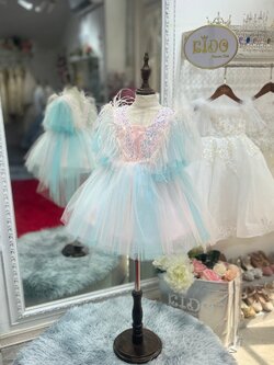 ชุดเจ้าหญิง(หน้าร้านอยู่รัชดา ลองได้ถ่ายรูปจากชุดจริง)W18380 สีเรนโบว์ กระโปรงสั้นฟู แขนระบาย ดูสดใสมากๆคะ