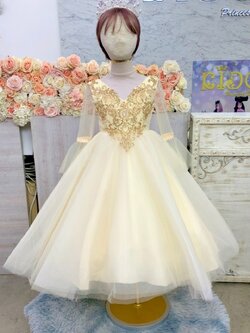 ชุดราตรีเด็กด้(หน้าร้านอยู่รัชดา ลองได้ถ่ายองจากชุดจริง)F062สีทอง ปักดิ้นทอง กระโปรงหน้าสั้นหลังยาว มีแขนสี่ส่วยเนื้อผ้าซีทรูชุดเด็กไปงาน ชุดเจ้าหญิงตัวน้อย